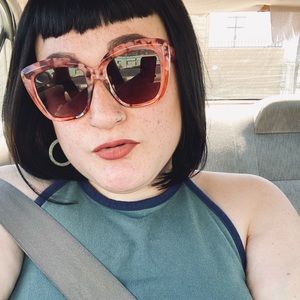 Meet your Posher, Megan